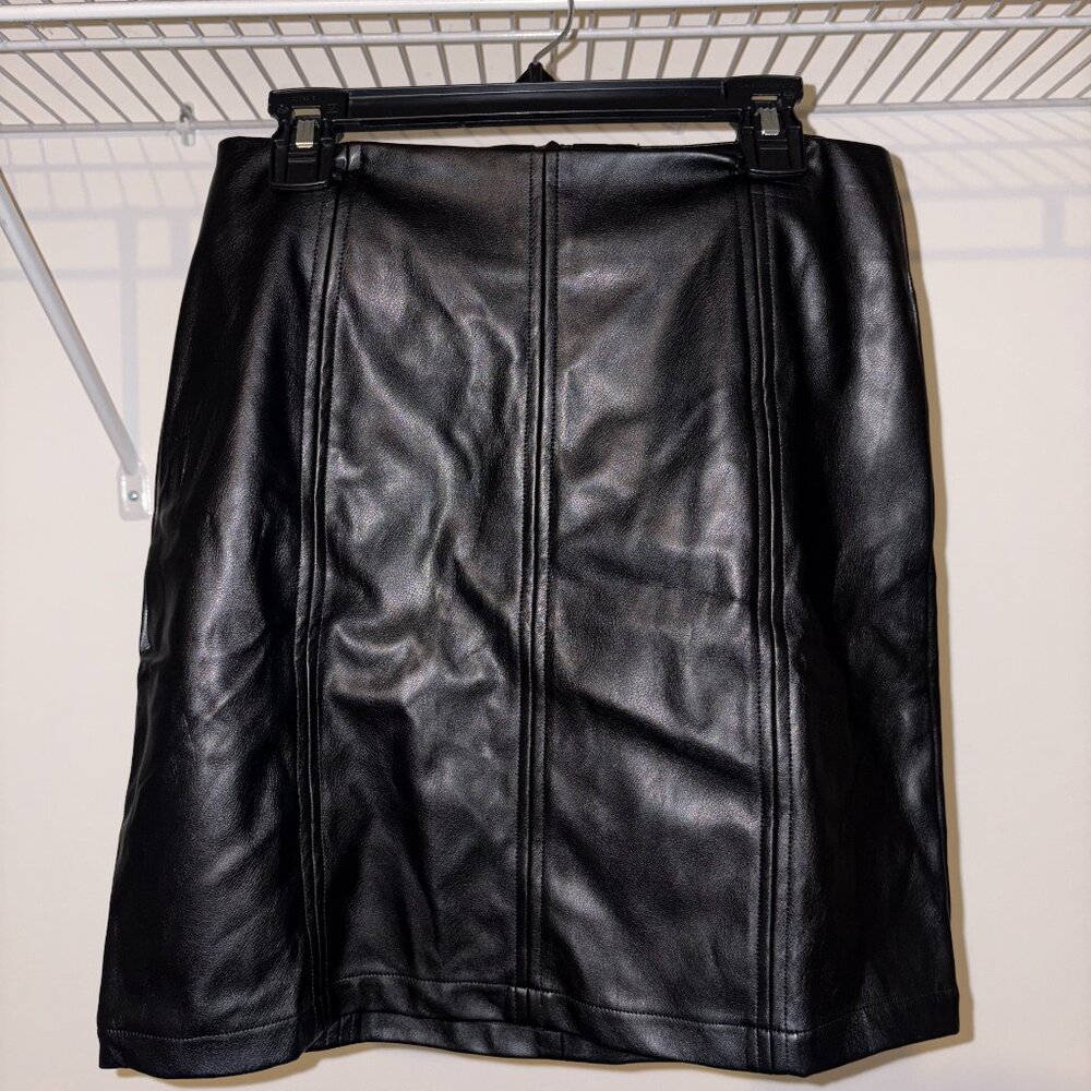 Faux lather mini skirt
